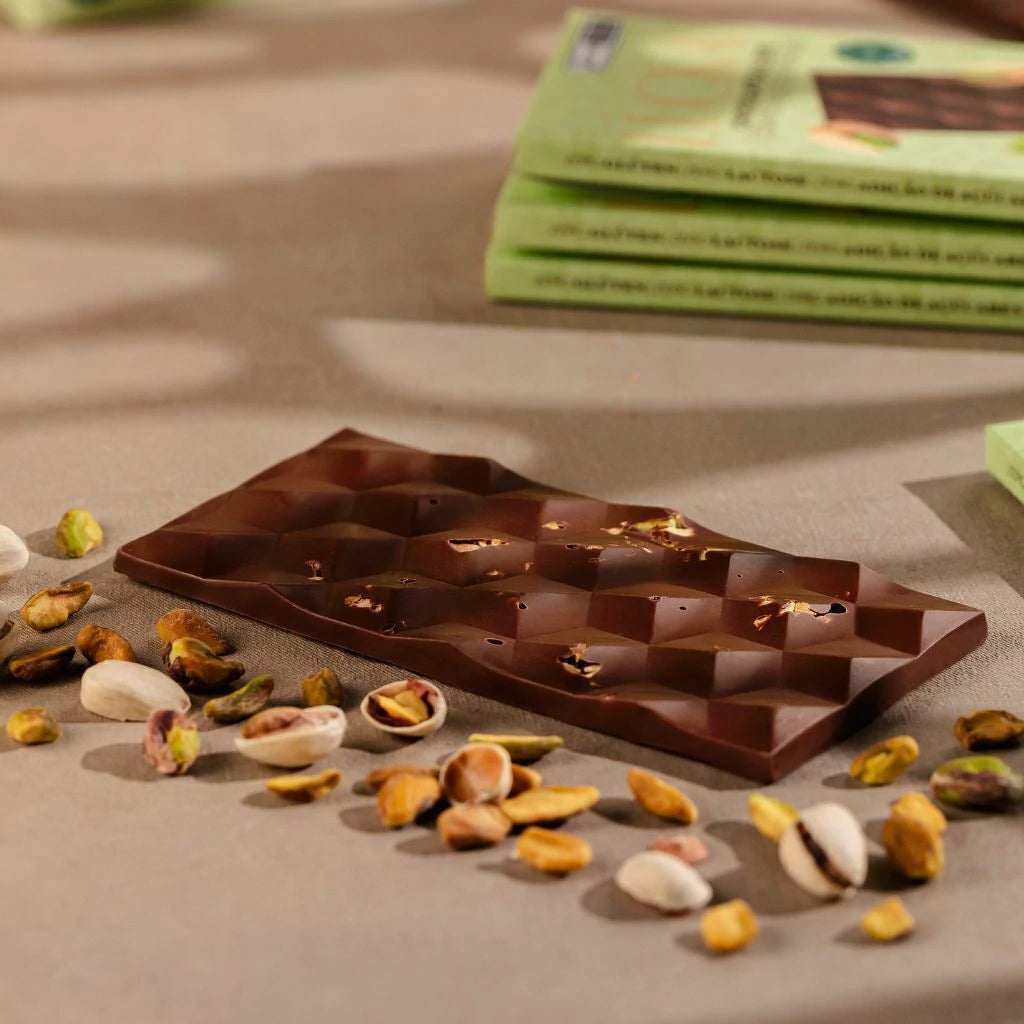 Display Barras Chocolate Ao Leite com pedaços de Pistache - Zero Adição de Açúcares, Lactose e Glúten - Luckau - 6 unida - imagem 3